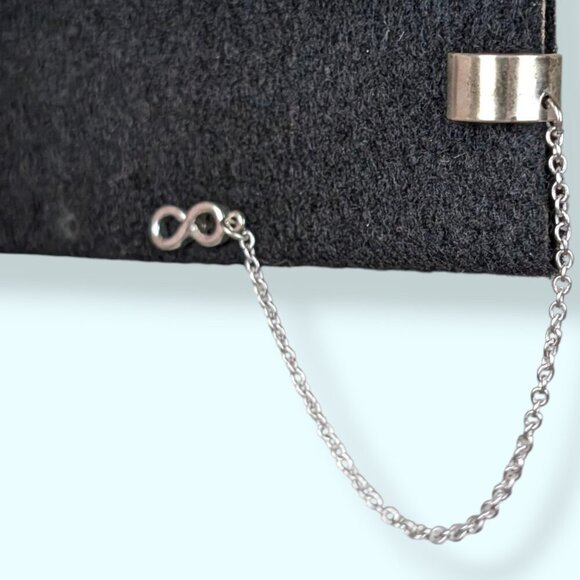 (2/$20) Ear Cuff & Infinity Stud Earring - Picture 4 of 5